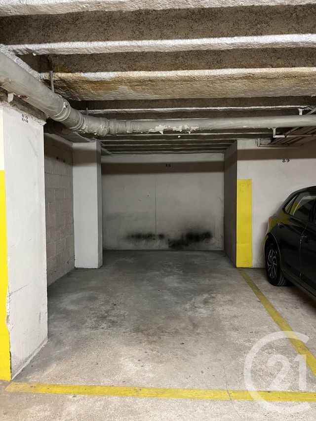 parking à louer - 13.0 m2 - PARIS - 75016 - ILE-DE-FRANCE - Century 21 Victor Hugo - Trocadéro