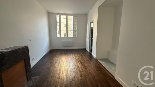 Appartement T2 à vendre - 2 pièces - 44.56 m2 - PARIS - 75005 - ILE-DE-FRANCE - Century 21 Victor Hugo - Trocadéro