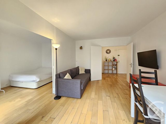 Appartement F2 à vendre - 2 pièces - 43.1 m2 - PARIS - 75016 - ILE-DE-FRANCE - Century 21 Victor Hugo - Trocadéro