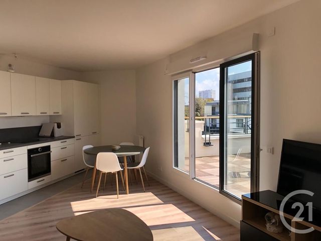 Appartement F3 à louer - 3 pièces - 70.7 m2 - ST OUEN - 93 - ILE-DE-FRANCE - Century 21 Victor Hugo - Trocadéro